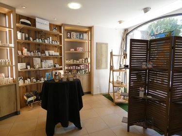 Fonds et murs commerciaux a vendre Morlaix 29600 Finistère 149 m2  126720 euros