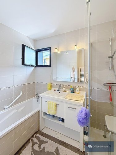 Appartement a vendre Divonne-les-Bains 01220 Ain 128 m2 5 pièces 795000 euros