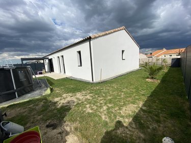Location maison Saint-Philbert-de-Bouaine 85660 Vendée 98 m2 5 pièces 1100 euros