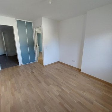 Location appartement Reims 51100 Marne 41 m2 1 pièce 620 euros