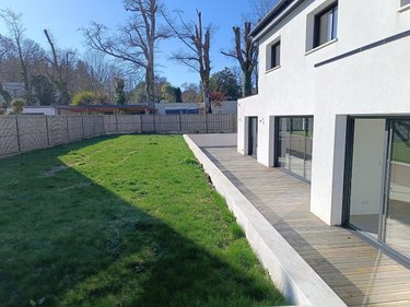 Location maison Caudan 56850 Morbihan 138 m2  2000 euros