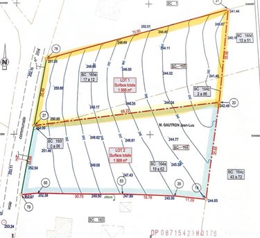 Terrain a batir a vendre Saint-Junien 87200 Haute-Vienne 1998 m2  21200 euros