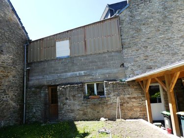 Immeuble a vendre Bubry 56310 Morbihan 400 m2  241600 euros