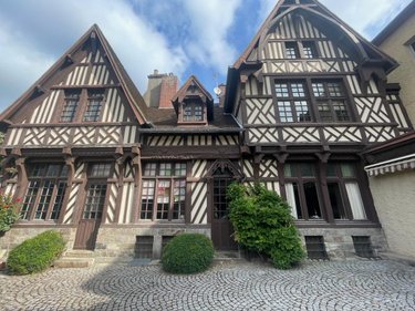 Maison a vendre Abbeville 80100 Somme 410 m2 11 pièces 609000 euros