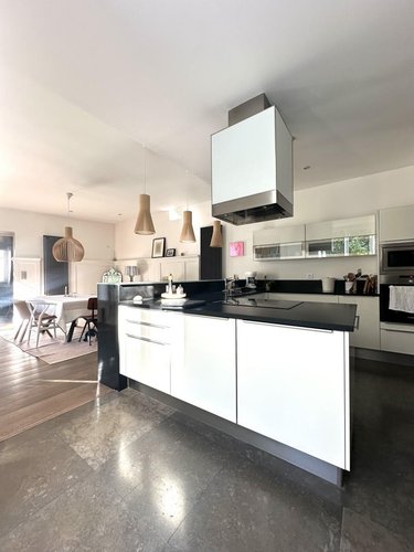 Maison a vendre Lorient 56100 Morbihan 300 m2 9 pièces 824980 euros