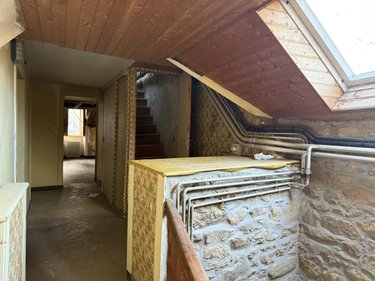 Immeuble a vendre Guingamp 22200 Côtes-d'Armor 700 m2  549920 euros