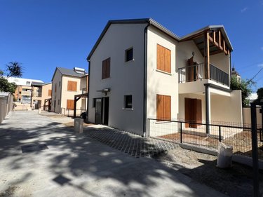 Maison a vendre Saint-Louis 97450 Réunion 89 m2 5 pièces 992000 euros