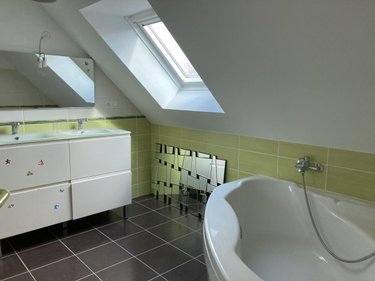 Immeuble a vendre Camors 56330 Morbihan 188 m2  467640 euros