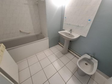 Appartement a vendre Saintes 17100 Charente-Maritime 63 m2 3 pièces 177314 euros