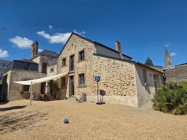 Maison a vendre Château-Gontier-sur-Mayenne 53200 Mayenne 250 m2  476800 euros