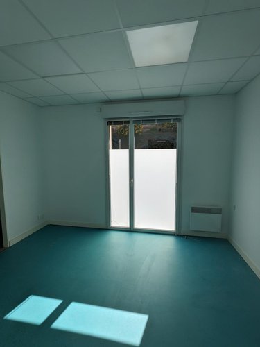 Fonds et murs commerciaux a vendre Morlaix 29600 Finistère 188 m2  292200 euros