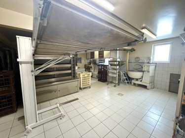 Fonds et murs commerciaux a vendre Fournels 48310 Lozère 327 m2  210000 euros