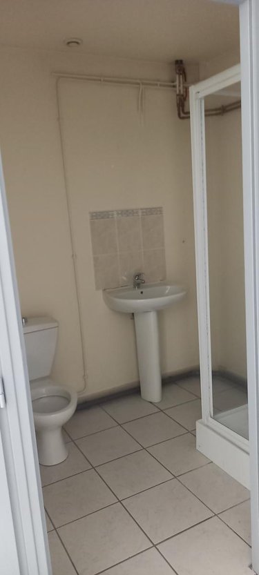 Fonds et murs commerciaux a vendre École-Valentin 25480 Doubs 290 m2  475000 euros