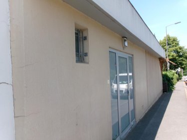 Location fonds et murs commerciaux Bruay-la-Buissière 62700 Pas-de-Calais 60 m2  750 euros