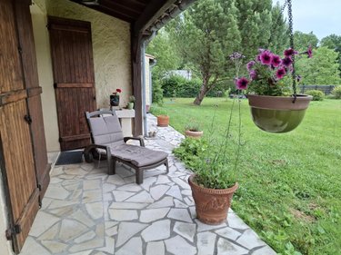 Maison a vendre Saintes 17100 Charente-Maritime 157 m2 8 pièces 287480 euros