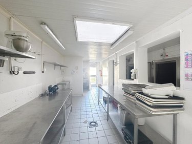Immeuble a vendre Plouhinec 56680 Morbihan 372 m2  550520 euros