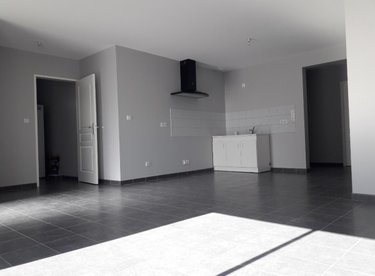 Location maison Brain-sur-Allonnes 49650 Maine-et-Loire 91 m2  780 euros