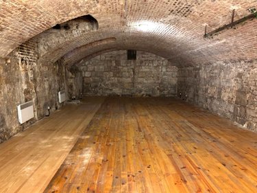 Fonds et murs commerciaux a vendre Rouen 76000 Seine-Maritime 159 m2  219900 euros