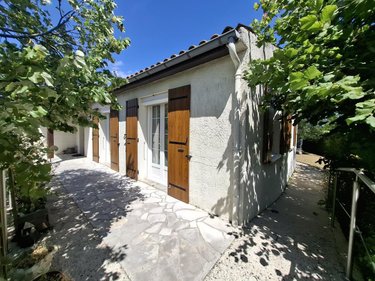Maison a vendre Saintes 17100 Charente-Maritime 137 m2 6 pièces 314760 euros