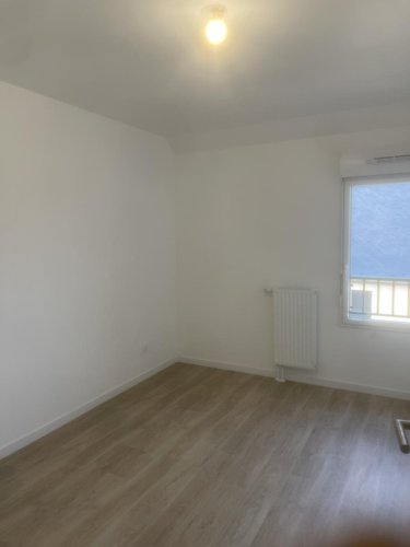 Location appartement Parçay-Meslay 37210 Indre-et-Loire 65 m2 3 pièces 830 euros