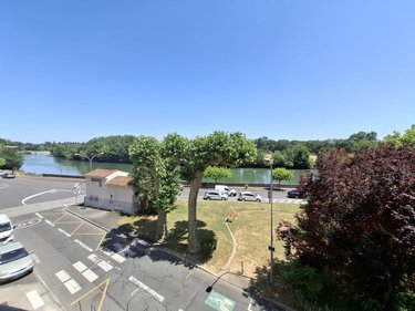 Appartement a vendre Saintes 17100 Charente-Maritime 63 m2 3 pièces 177314 euros