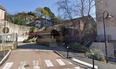 Location garage et parking Chambéry 73000 Savoie 16 m2  116 euros