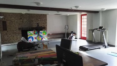Immeuble a vendre Hémonstoir 22600 Côtes-d'Armor 800 m2  332800 euros