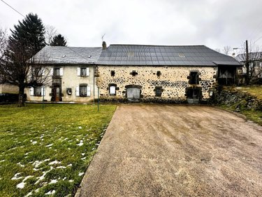 Maison a vendre Neuvéglise-sur-Truyère 15260 Cantal 95 m2  95400 euros