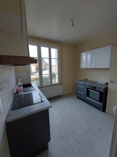 Location appartement Reims 51100 Marne 85 m2 4 pièces 690 euros