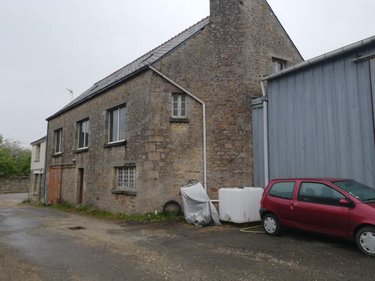 Fonds et murs commerciaux a vendre Melrand 56310 Morbihan 1685 m2  218250 euros