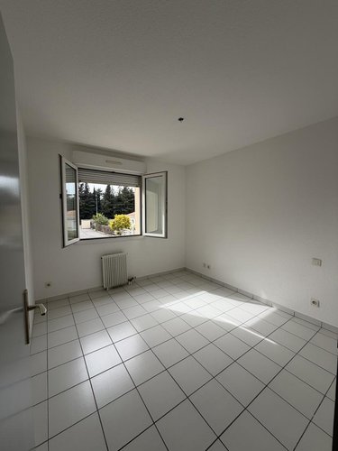 Location appartement Pierrelatte 26700 Drôme 83 m2 4 pièces 680 euros