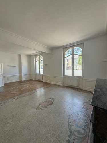 Fonds et murs commerciaux a vendre Angers 49000 Maine-et-Loire 373 m2  1467200 euros