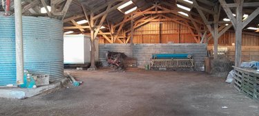 Fonds et murs commerciaux a vendre Saint-Servais 29400 Finistère 1 m2  179350 euros