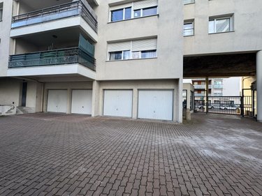 Garage et parking a vendre Reims 51100 Marne 12 m2  15000 euros