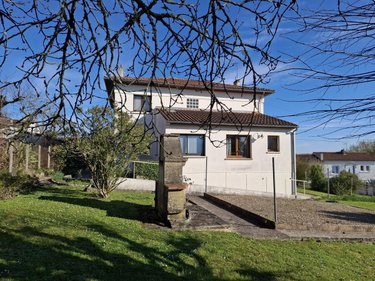 Maison a vendre Saintes 17100 Charente-Maritime 169 m2 6 pièces 280000 euros