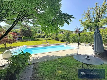 Maison a vendre Divonne-les-Bains 01220 Ain 201 m2 6 pièces 1500000 euros