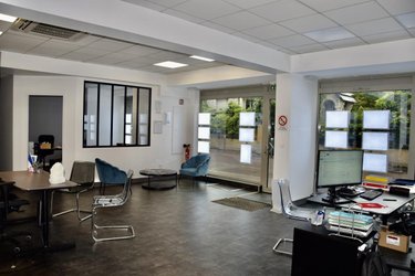 Fonds et murs commerciaux a vendre Châlette-sur-Loing 45120 Loiret 88 m2  169600 euros