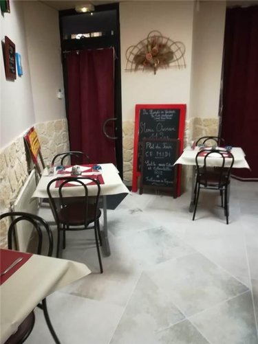 Fonds et murs commerciaux a vendre Saint-James 50240 Manche 1 m2  90490 euros