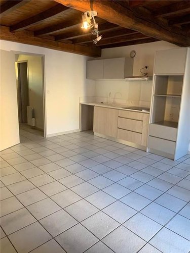 Location appartement Saint-Cyr-sur-Menthon 01380 Ain 98 m2 3 pièces 600 euros