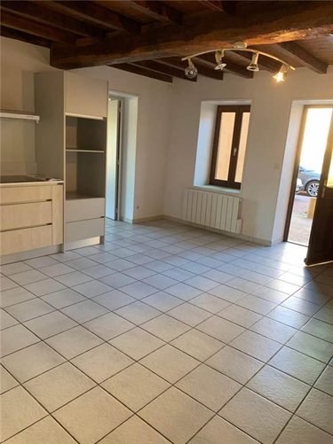 Location appartement Saint-Cyr-sur-Menthon 01380 Ain 98 m2 3 pièces 600 euros