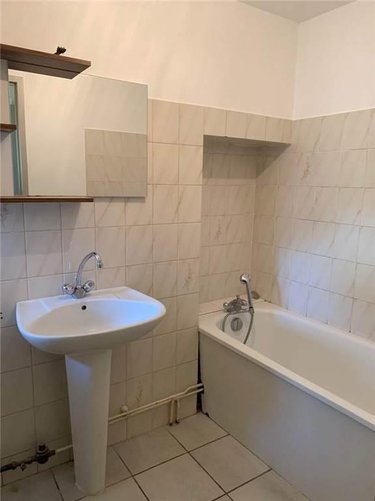 Location appartement Saint-Cyr-sur-Menthon 01380 Ain 98 m2 3 pièces 600 euros