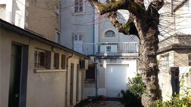 Immeuble a vendre Argenton-sur-Creuse 36200 Indre 200 m2  140000 euros