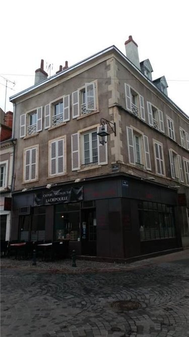 Immeuble a vendre Châteauroux 36000 Indre 250 m2  330150 euros