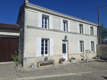 Maison a vendre Nieul-lès-Saintes 17810 Charente-Maritime 223 m2 7 pièces 375000 euros
