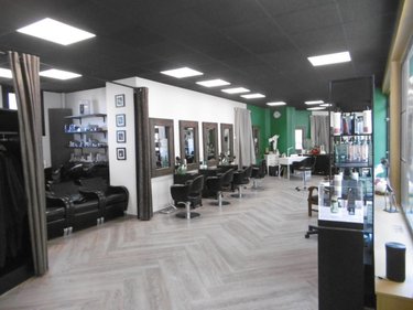 Fonds et murs commerciaux a vendre Vire-Normandie 14500 Calvados 72 m2  105930 euros