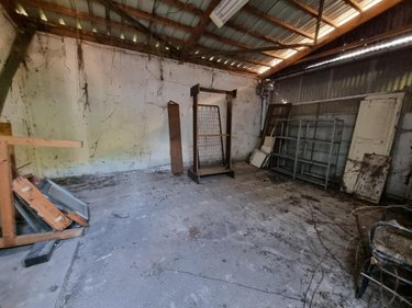Fonds et murs commerciaux a vendre Courtenay 45320 Loiret 454 m2  143100 euros