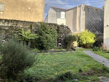 Immeuble a vendre Angers 49000 Maine-et-Loire 385 m2  1096000 euros