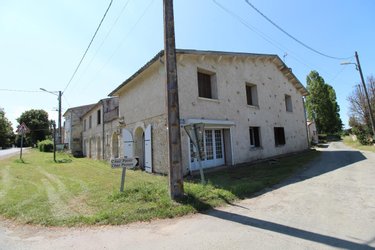 Maison a vendre Le Douhet 17100 Charente-Maritime 398 m2 15 pièces 120000 euros