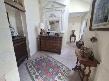 Maison a vendre Saintes 17100 Charente-Maritime 350 m2 13 pièces 1040000 euros