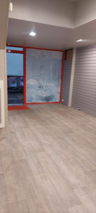 Location fonds et murs commerciaux Cherbourg-en-Cotentin 50100 Manche 85 m2  710 euros